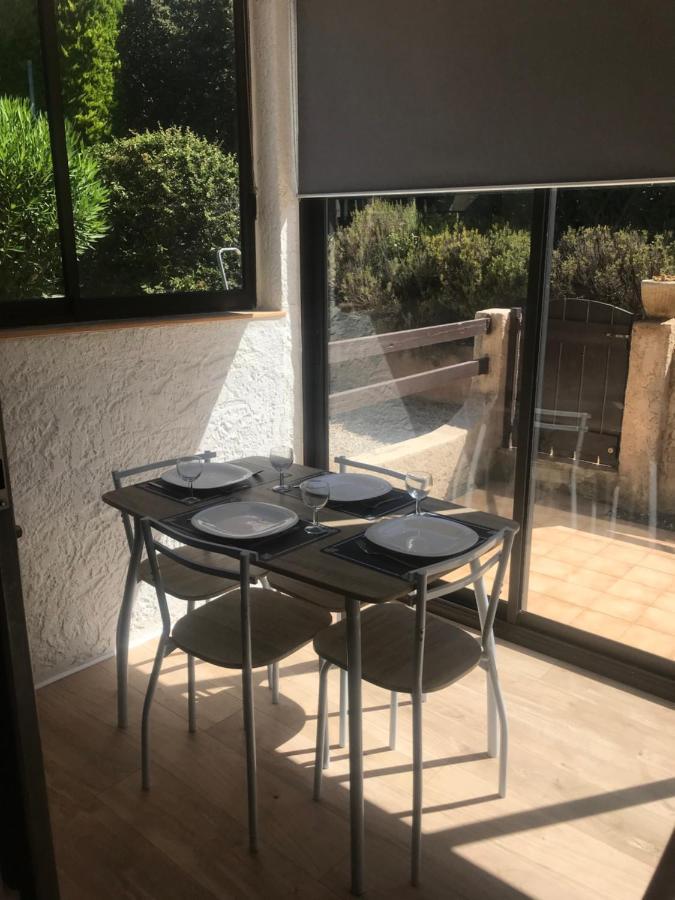 Studio 2 Adultes 2 Enfants Sanary Sur Mer A 800M De La Mer Екстериор снимка